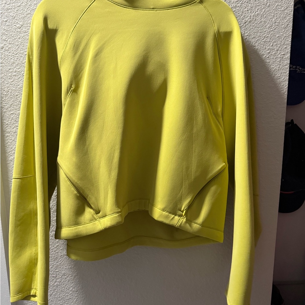 Lululemon AirWrap Pullover Hoodie Size: 10